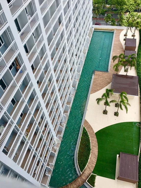 Breeze Residences By Cs Luxe Manila Esterno foto
