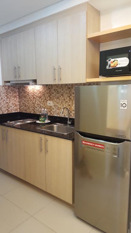 Breeze Residences By Cs Luxe Manila Esterno foto